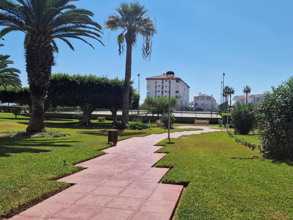 Apartamento Laguna Castillo Bajo Ngoại thất bức ảnh