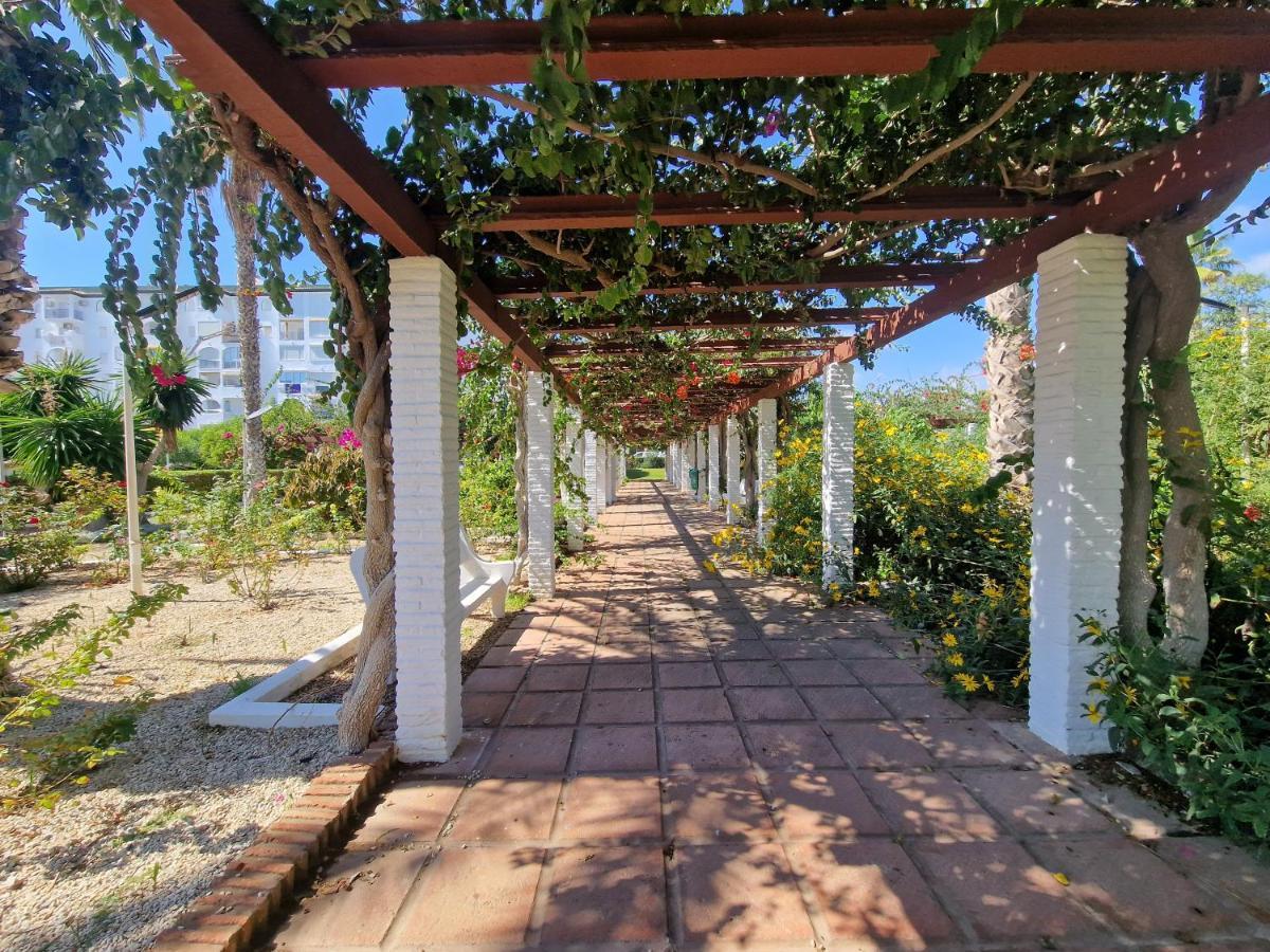 Apartamento Laguna Castillo Bajo Ngoại thất bức ảnh